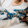 Dorosłe skarpety w rozmiarze 42-46 z kolekcji francuskiej w bagietki i croissanty